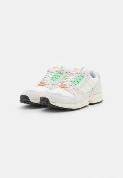 Adidas Originals ZX 8000 SMU - Trainers - Crystal White/offwhite/grey One -Adidas Originals Shop e70baa84bb314b25b6f1d907b2102d6f