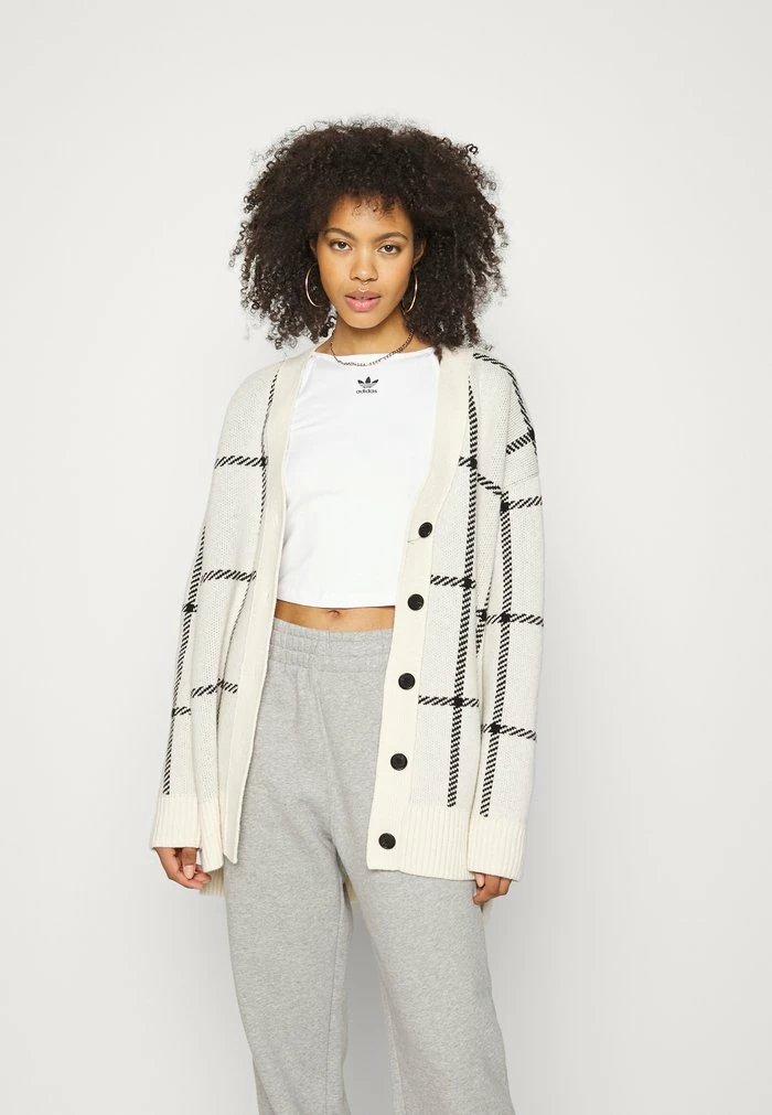 Adidas Originals ADICOLOR ESSENTIALS FLEECE - Tracksuit Bottoms - Medium Grey Heather 6 Adidas Originals ADICOLOR ESSENTIALS FLEECE - Tracksuit Bottoms - Medium Grey Heather - Image 6