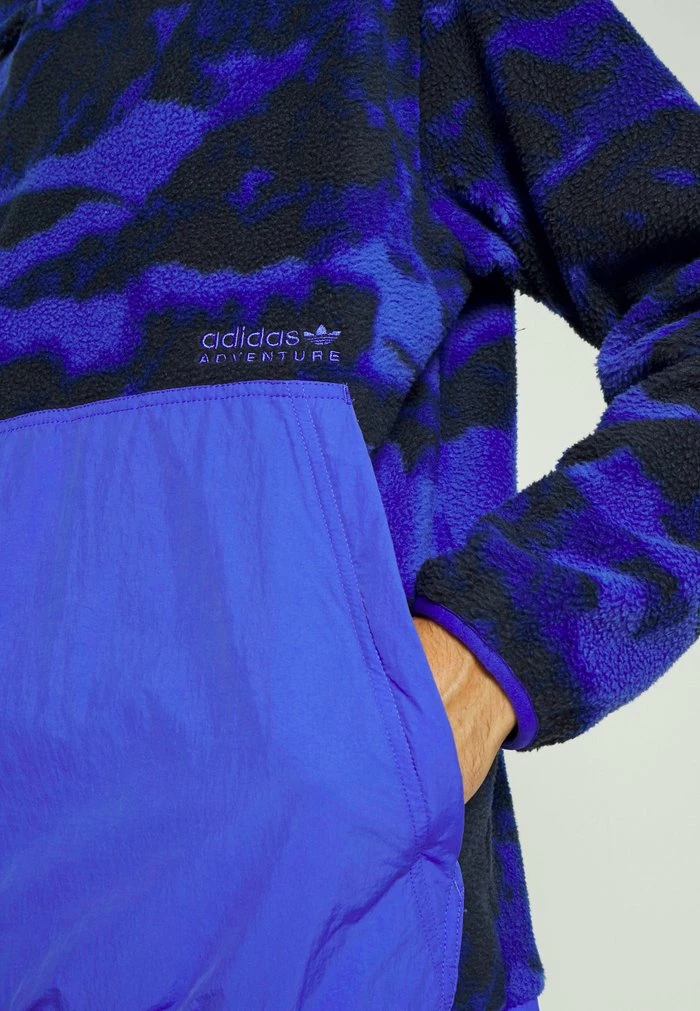 Adidas Originals PFLEEC ALL OVERSIZE PRINTED ORIGINALS ADVENTURE HOODIE LOOSE - Hoodie - Sonic Ink 7 Adidas Originals PFLEEC ALL OVERSIZE PRINTED ORIGINALS ADVENTURE HOODIE LOOSE - Hoodie - Sonic Ink - Image 7