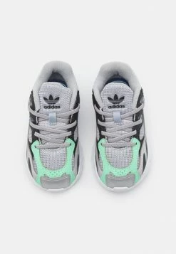 Adidas Originals ASTIR UNISEX - Trainers - Silver Metallic/core Black 9 Adidas Originals ASTIR UNISEX - Trainers - Silver Metallic/core Black -Adidas Originals Shop e7950b34775f48b6b0e23881db7b08f3