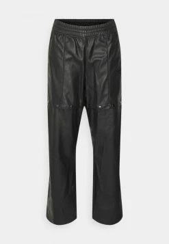 Adidas Originals TRACK PANT - Trousers - Black -Adidas Originals Shop e9d9fc9a059945c4b3fde7f9c5434207