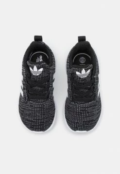 Adidas Originals SWIFT RUN 22 UNISEX - Trainers - Core Black/footwear White/grey Five 9 Adidas Originals SWIFT RUN 22 UNISEX - Trainers - Core Black/footwear White/grey Five -Adidas Originals Shop ea135c257cde4b5ebfb9a1f4e2ea46ec