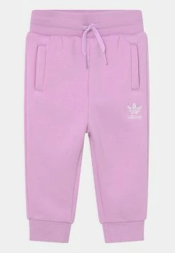Adidas Originals CREW UNISEX SET - Tracksuit - Bliss Lilac -Adidas Originals Shop eae9c1ab8c654dd0be549806e8bf3248