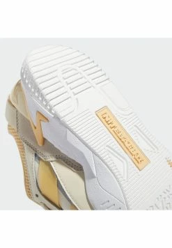 Adidas Originals Trainers - Beige 16 Adidas Originals Trainers - Beige -Adidas Originals Shop ec428e9d03d54654896b23620365fedf