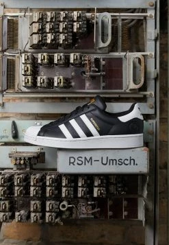 Adidas Originals SUPERSTAR VEGAN - Trainers - Core Black/footwear White/gold Metallic 12 Adidas Originals SUPERSTAR VEGAN - Trainers - Core Black/footwear White/gold Metallic -Adidas Originals Shop ed1735366c7049ee95d75925d8032c49