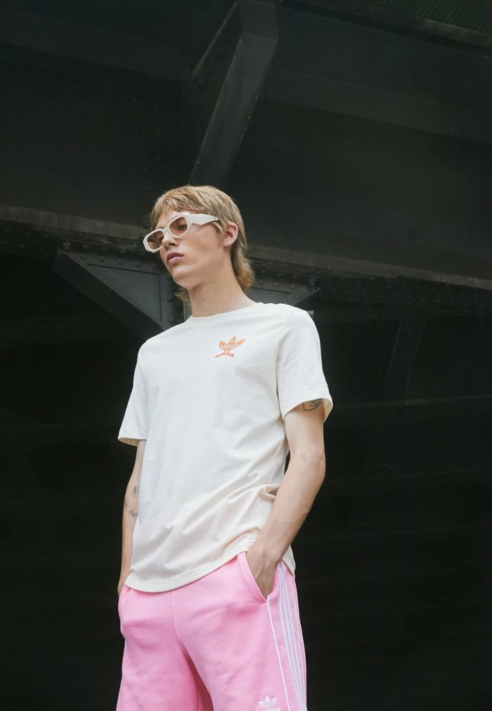 Adidas Originals FUN TEE - Print T-shirt - White/black 1 Adidas Originals FUN TEE - Print T-shirt - White/black