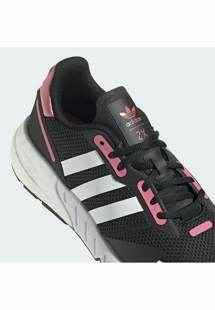 Adidas Originals Trainers - Cblack/ftwwht/hazros 12 Adidas Originals Trainers - Cblack/ftwwht/hazros - Image 12