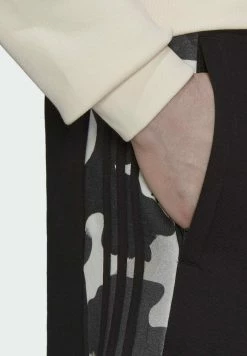 Adidas Originals SERIES - Shorts - Black -Adidas Originals Shop ee9428ccbe3b4590be28ab72af2c2d37