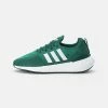 Adidas Originals SWIFT RUN 22 UNISEX - Trainers - Collegiate Green/white/bold Green