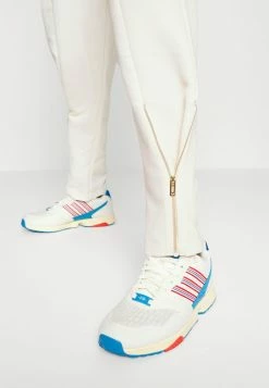 Adidas Originals PANTS - Cargo Trousers - White -Adidas Originals Shop f00657ca5d3e4426a69c0ab011fc8f7c