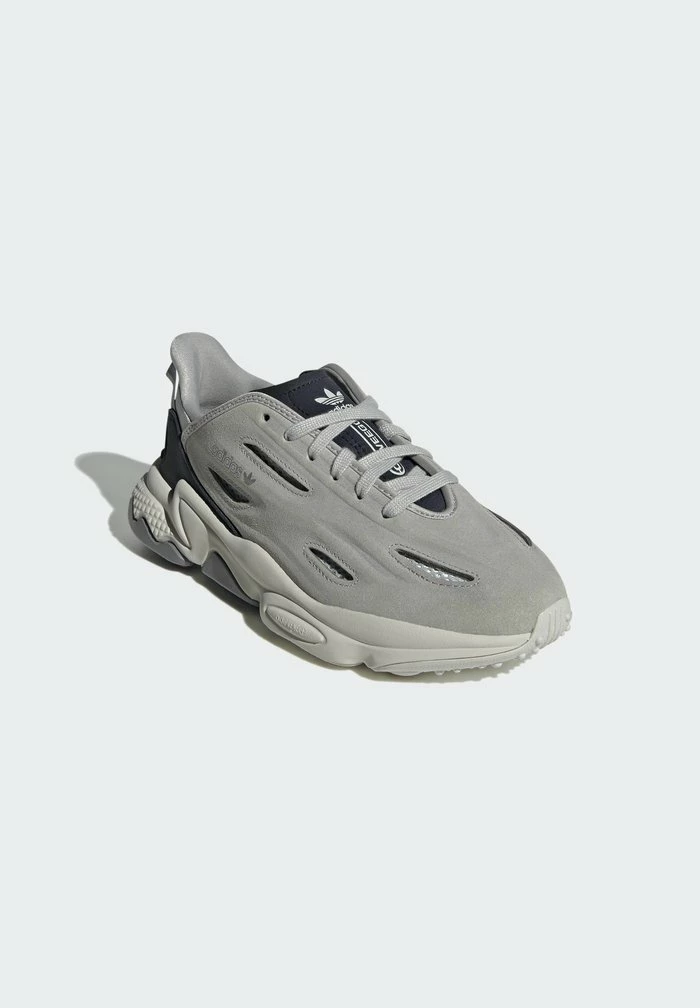 Adidas Originals OZWEEGO CELOX - Trainers - Grey 2 Adidas Originals OZWEEGO CELOX - Trainers - Grey - Image 2