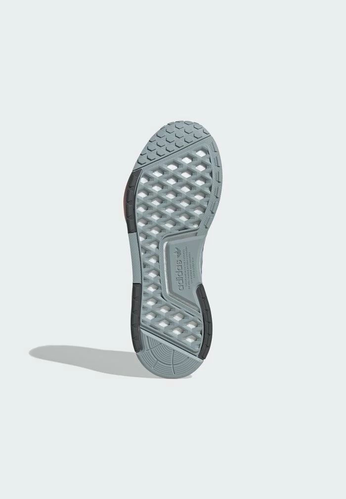 Adidas Originals NMD V3 - Trainers - Grey 5 Adidas Originals NMD V3 - Trainers - Grey - Image 5