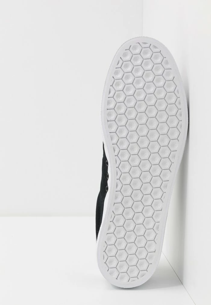 Adidas Originals 3MC UNISEX - Trainers - Core Black/footwear White 5 Adidas Originals 3MC UNISEX - Trainers - Core Black/footwear White - Image 5