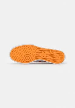Adidas Originals NIZZA PLATFORM MID HER VEGAN - High-top Trainers - Footwear White/semi Impact Orange/bliss Orange -Adidas Originals Shop f592d6e9169f433c95ab5e21a81a1774