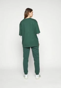 Adidas Originals TEE - Basic T-shirt - Mineral Green 11 Adidas Originals TEE - Basic T-shirt - Mineral Green -Adidas Originals Shop f5da8635a7cc4b30be4c292851b46ab5