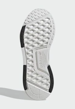 Adidas Originals Trainers - Grey 12 Adidas Originals Trainers - Grey -Adidas Originals Shop f70ad1c9d9ea4e36a4775ad8976b3799