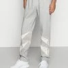 Adidas Originals SHARK PANTS - Tracksuit Bottoms - Medium Grey Heather White
