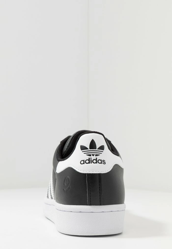 Adidas Originals SUPERSTAR VEGAN - Trainers - Core Black/footwear White/gold Metallic 7 Adidas Originals SUPERSTAR VEGAN - Trainers - Core Black/footwear White/gold Metallic - Image 7