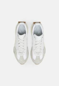 Adidas Originals RETROPY E5 UNISEX - Trainers - Crystal White/matte Silver/white -Adidas Originals Shop f9a8dcde705348ff8b6f47949ddce175