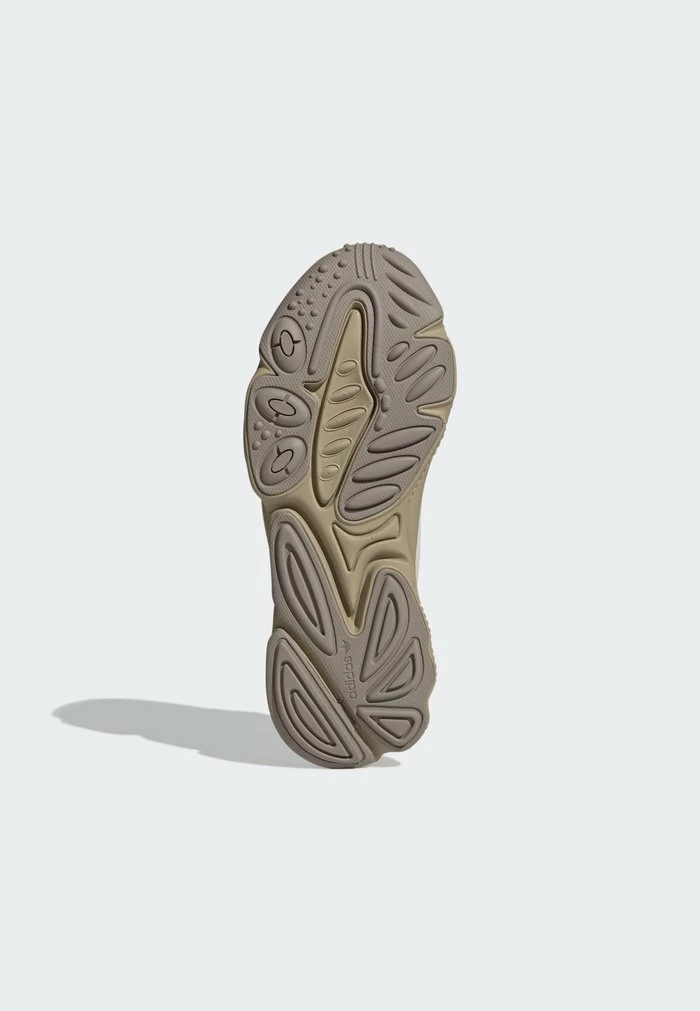 Adidas Originals OZWEEGO CELOX UNISEX - Trainers - Beige 3 Adidas Originals OZWEEGO CELOX UNISEX - Trainers - Beige - Image 3