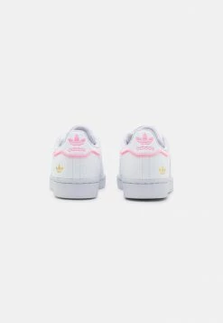Adidas Originals SUPERSTAR UNISEX - Trainers - White 9 Adidas Originals SUPERSTAR UNISEX - Trainers - White -Adidas Originals Shop fafe8f5550dc4c27b0ea89d67f7fa30f