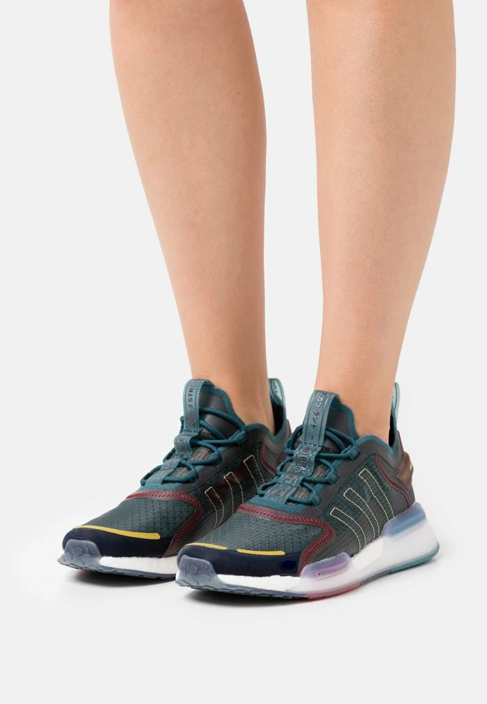 Adidas Originals NMD V3 - Trainers - Utility Green/gold Metallic/shadow Red 1 Adidas Originals NMD V3 - Trainers - Utility Green/gold Metallic/shadow Red