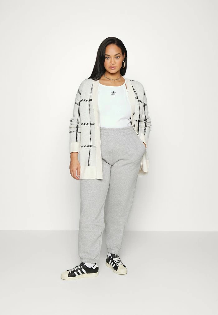 Adidas Originals ADICOLOR ESSENTIALS FLEECE - Tracksuit Bottoms - Medium Grey Heather 2 Adidas Originals ADICOLOR ESSENTIALS FLEECE - Tracksuit Bottoms - Medium Grey Heather - Image 2