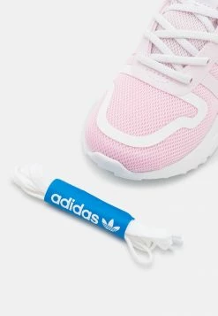 Adidas Originals MULTIX UNISEX - Baby Shoes - Clear Pink/almost Pink/footwear White -Adidas Originals Shop fd790acc6aae4f0aa936a5953bbb7f3b