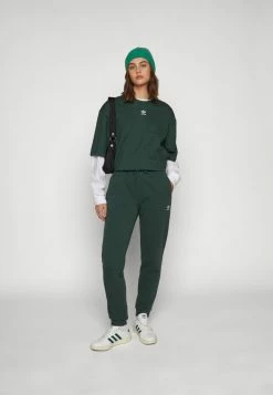 Adidas Originals TEE - Basic T-shirt - Mineral Green 12 Adidas Originals TEE - Basic T-shirt - Mineral Green -Adidas Originals Shop ffc96171d4534508b93333cd85cef0e7